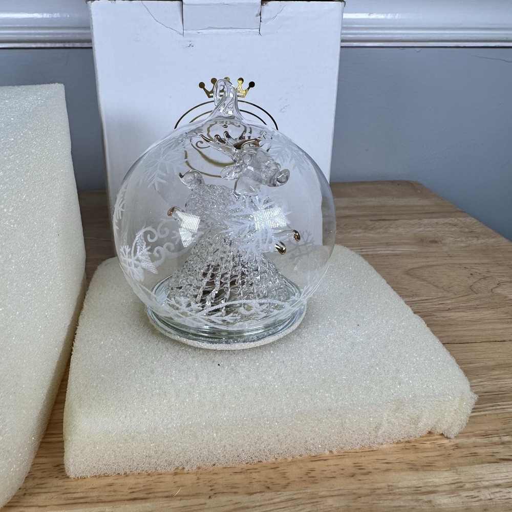 Sorelle Christmas Light Up Color‎ Change Reindeer Glass Globe Ornament